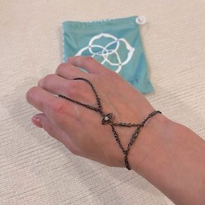 Like New! Kendra Scott Black Eyed Bracelet Ring